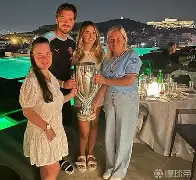 里程碑夜!法兰克福调整名单,欧超杯集结日刷纪录,质疑声仍在,临场指挥获称赞的简单介绍 里程碑夜!法兰克福调整名单,欧超杯集结日刷纪录,质疑声仍在,临场指挥获称赞的简单介绍