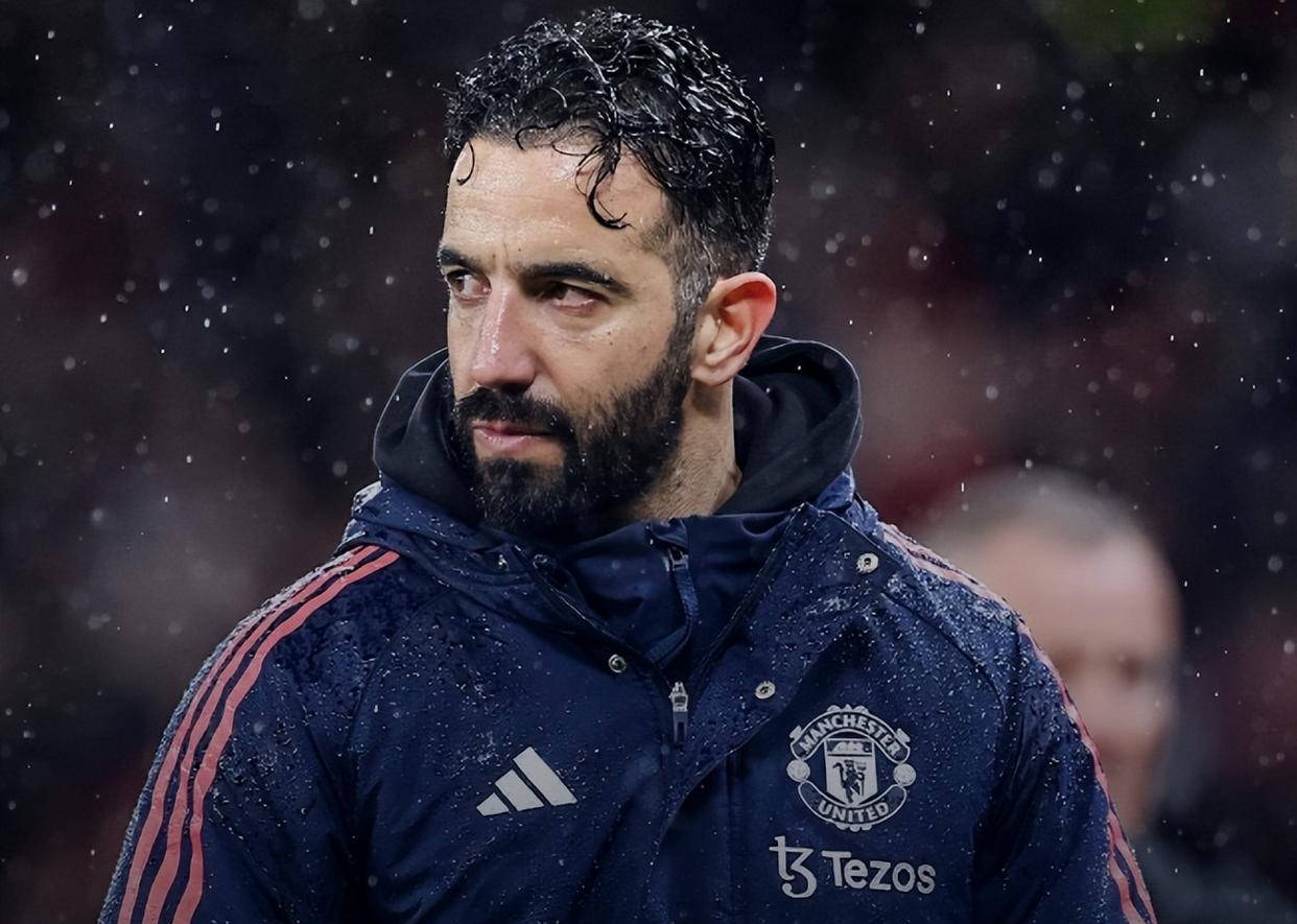 曼联训练开放日，关键时刻扳平良机引欢呼，德甲在即，纪律约束更严格(西甲德甲英超曼联)