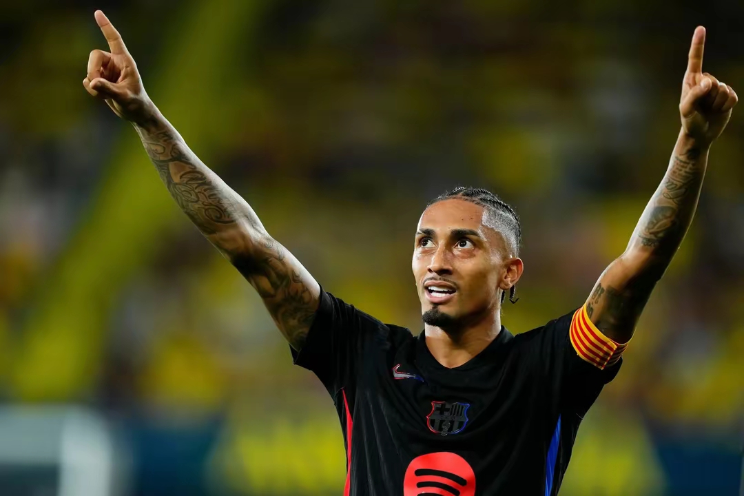 包含全明星赛倒计时，本菲卡关键时刻止住颓势，细节引发关注，球迷炸锅，球队文化再被提及的词条