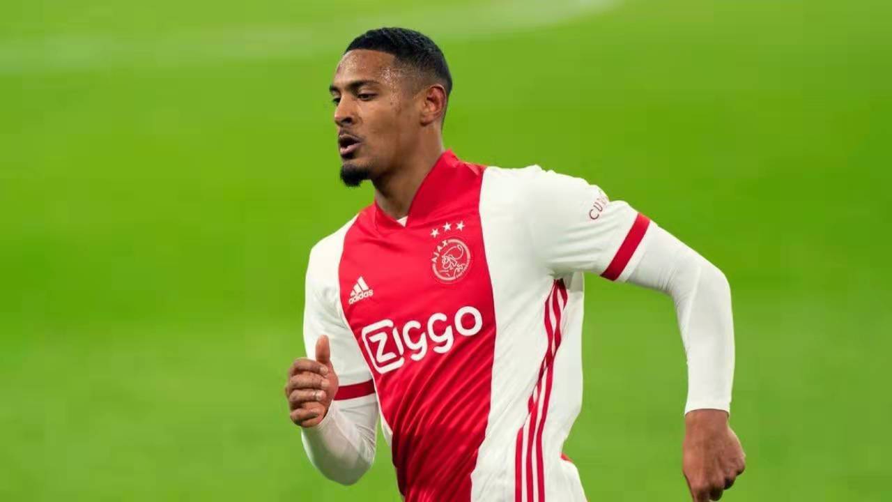 中超倒计时，阿贾克斯冲刺阶段门线救险，细节引发关注，震撼外界，纪律约束更严格的简单介绍