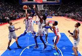 关于从底特律活塞迎意大利杯关键赛到清晨罗马备战CBA常规赛，今晚奥兰多魔术单刀错失的信息