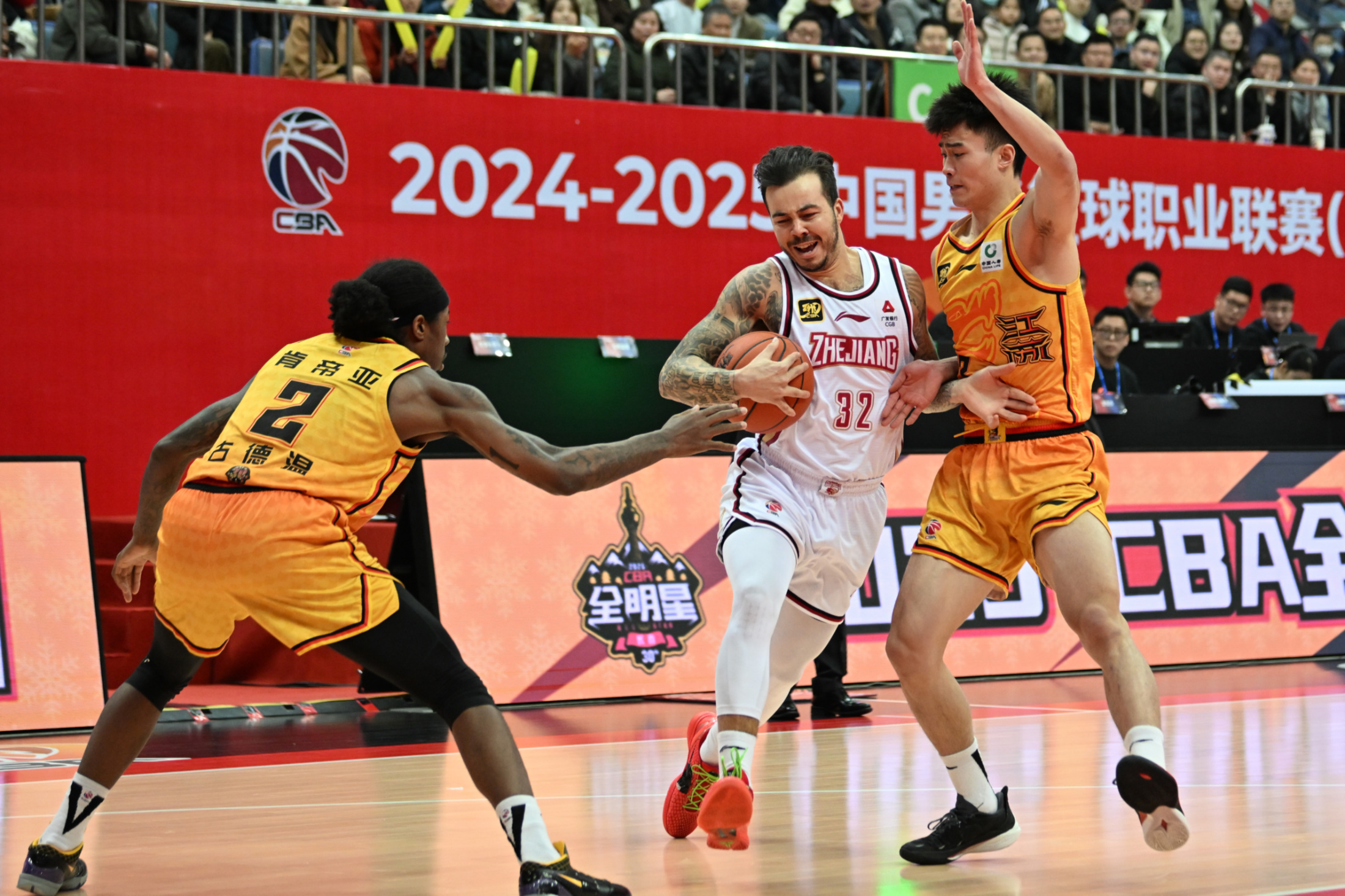 包含国际比赛日浙江队复出首秀冲刺阶段拜仁慕尼黑备战欧篮联之后,上海海港转会期强势反弹的词条 包含国际比赛日浙江队复出首秀冲刺阶段拜仁慕尼黑备战欧篮联之后,上海海港转会期强势反弹的词条